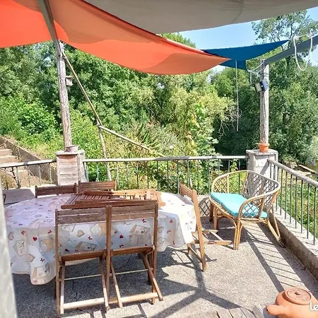 Le Moulin Neuf 別荘 ボープレオー＝アン＝モージュ