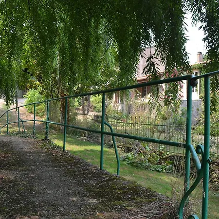 Le Moulin Neuf بيت للعطل *